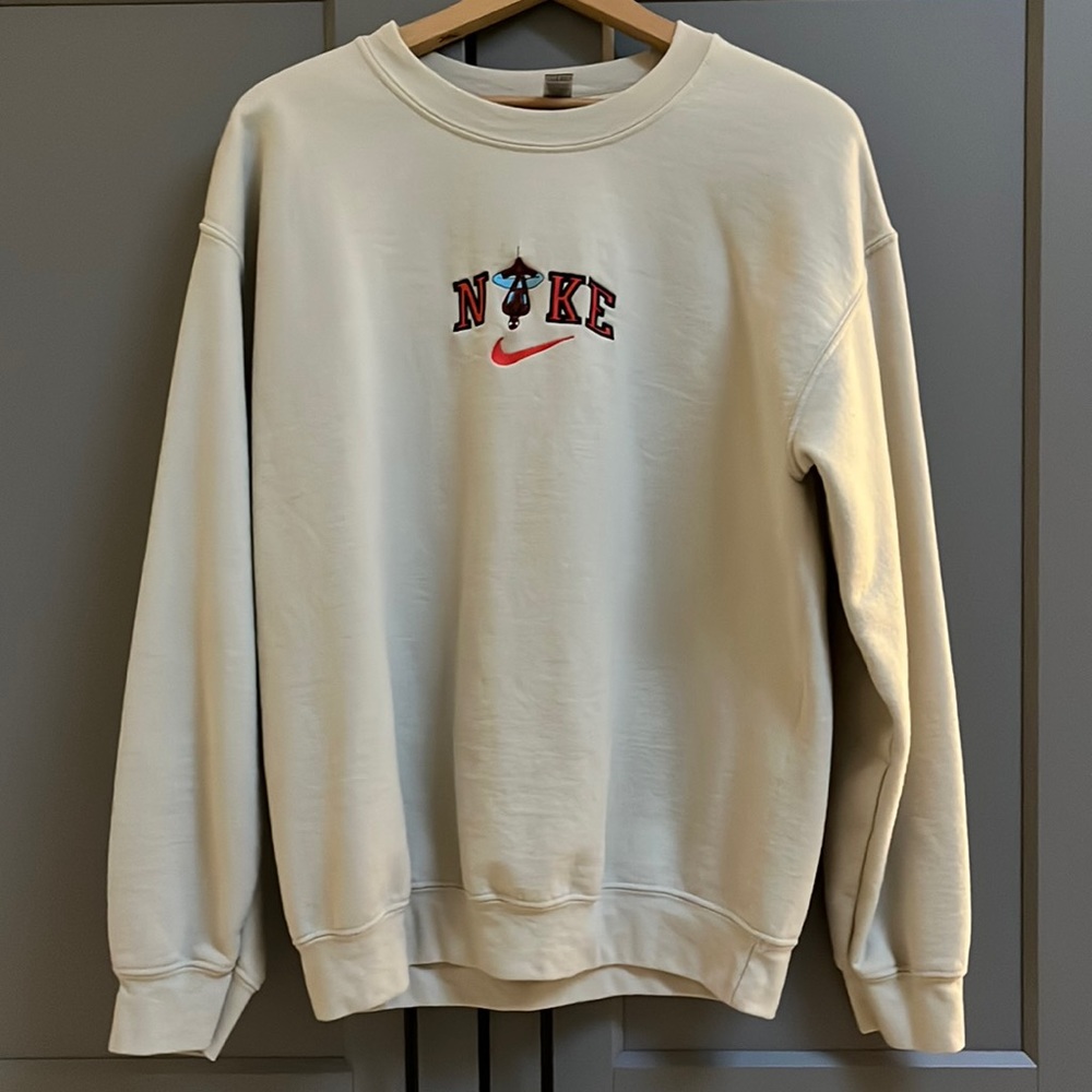 Custom made spider man Nike crew neck. Size:M